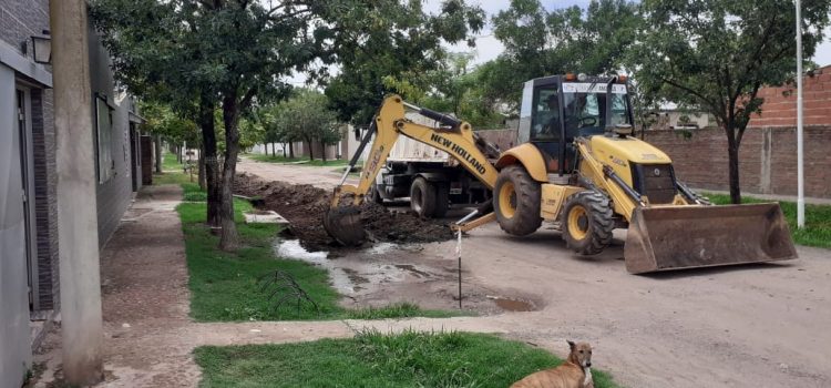COMENZARON LOS TRABAJOS DE LA CONSTRUCCIÓN DE 4 CUADRAS DE CORDÓN CUNETA
