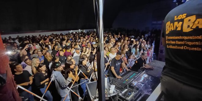 ESPECTACULAR CIERRE DE LOS FESTEJOS PATRONALES CON EL BAILE POPULAR