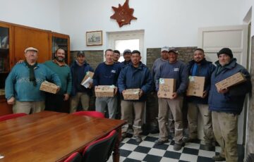 CELEBRAMOS Y AGASAJAMOS A LOS PADRES